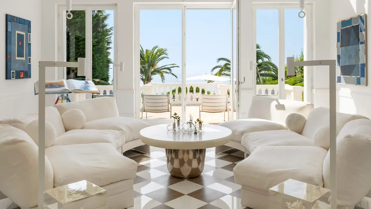 Verfeinerte Villa mit vier Luxus-Schlafzimmern, Foto 4