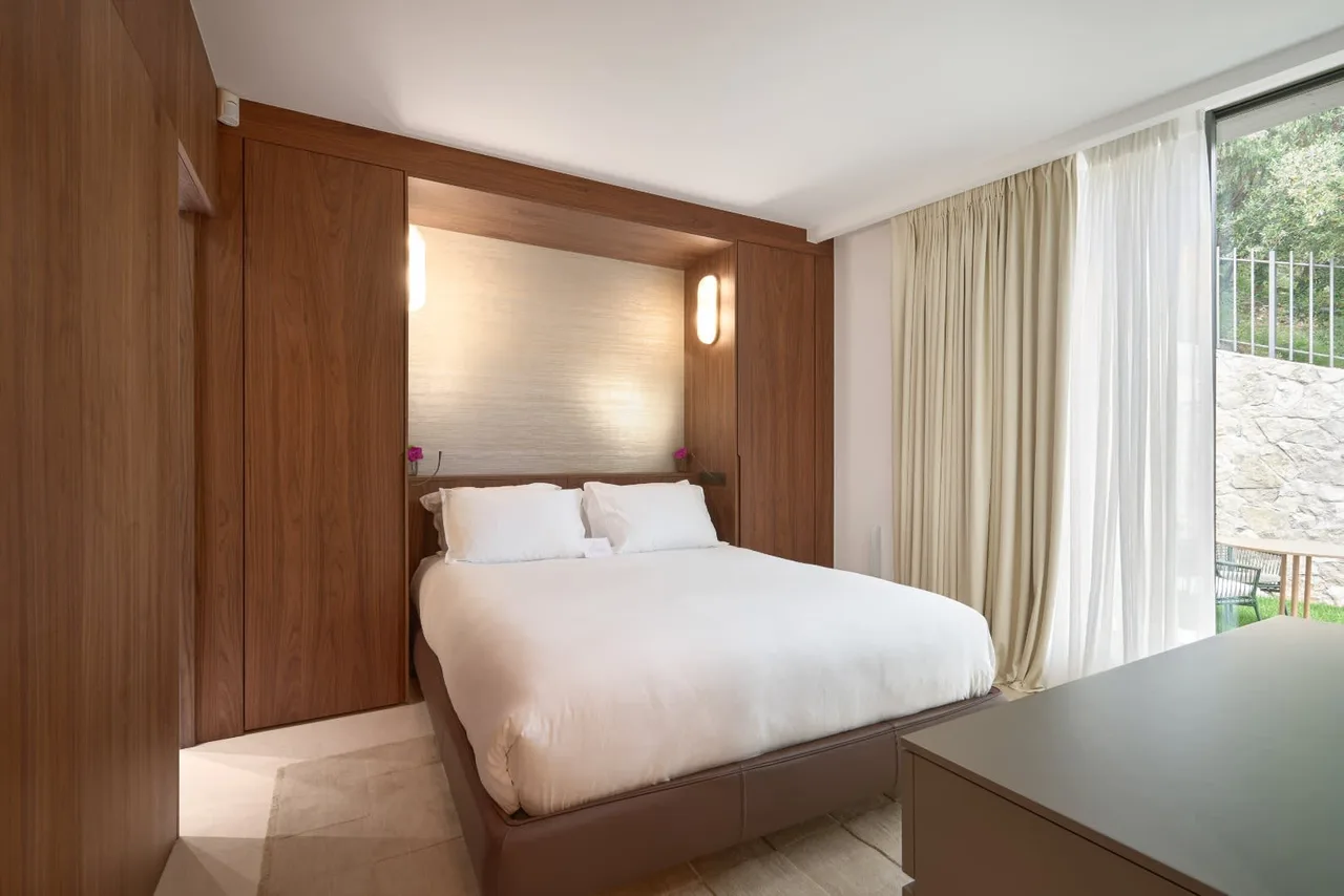 Elegante Villa con Instalaciones de Spa Privadas, foto 3