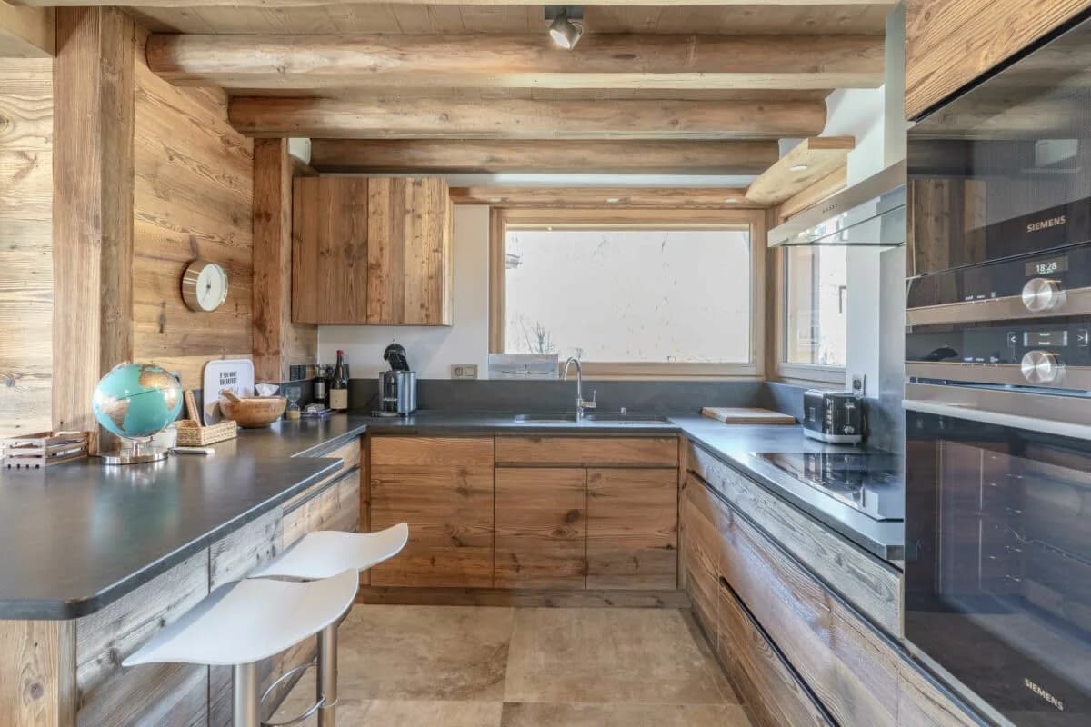 Charming Chalet Offering Peace And Privacy photo 5