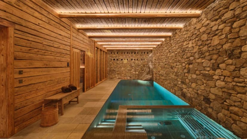 Elegant Chalet With Pool and Sauna