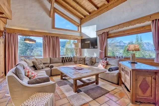 Chalet Tradicional con Montaña Contemporánea, foto 2