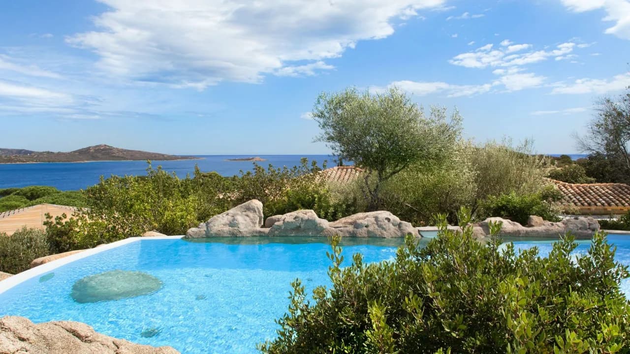 Exklusive Küstenvilla mit privatem Strand, Foto 5