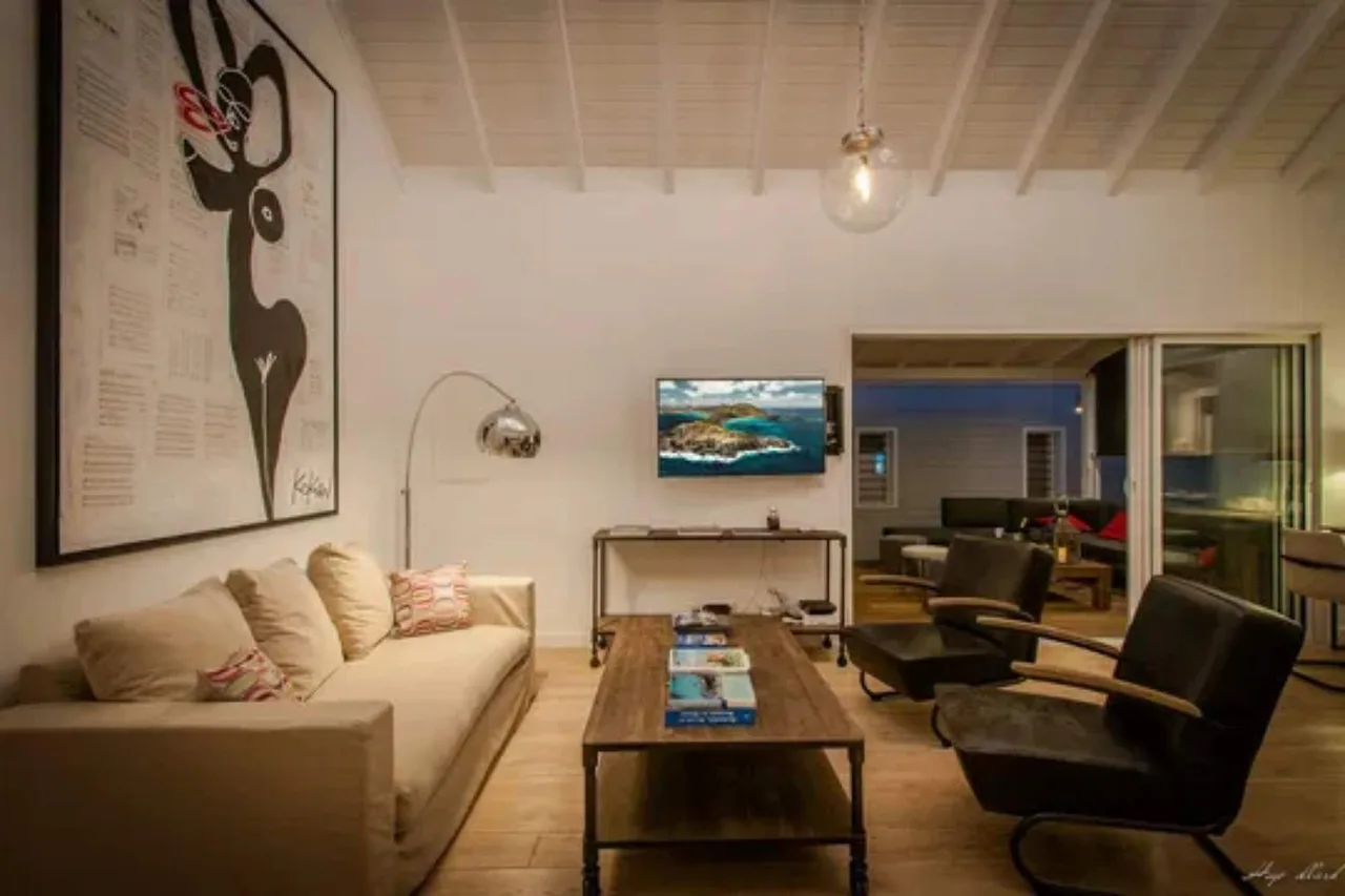 Charming Pointe Milou Villa With Pool photo 4