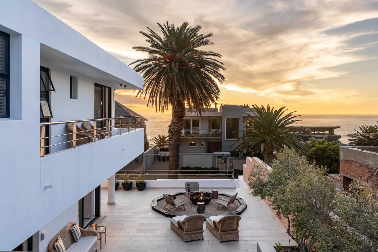 Seaside View Five Bedroom Villa in Camps Bay, Foto 2