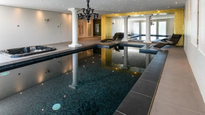 Mountain Spa Chalet With Breathtaking Views
