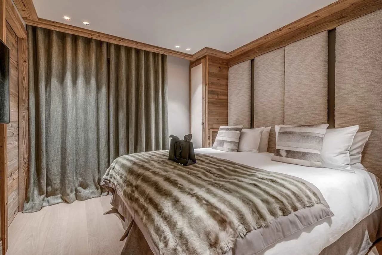 Four-Floor Alpine Residence With Premium Amenities photo 3