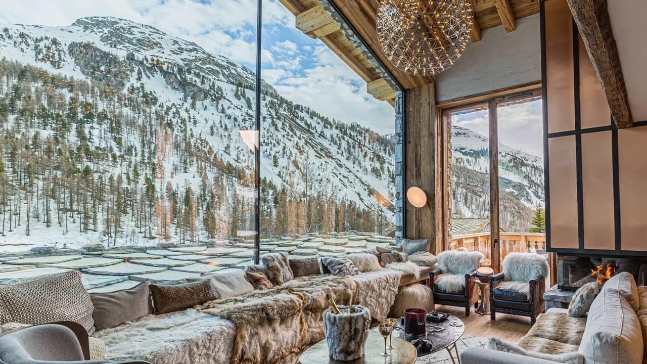 Malersicher Alpen-Rückzugsort mit Innenpool