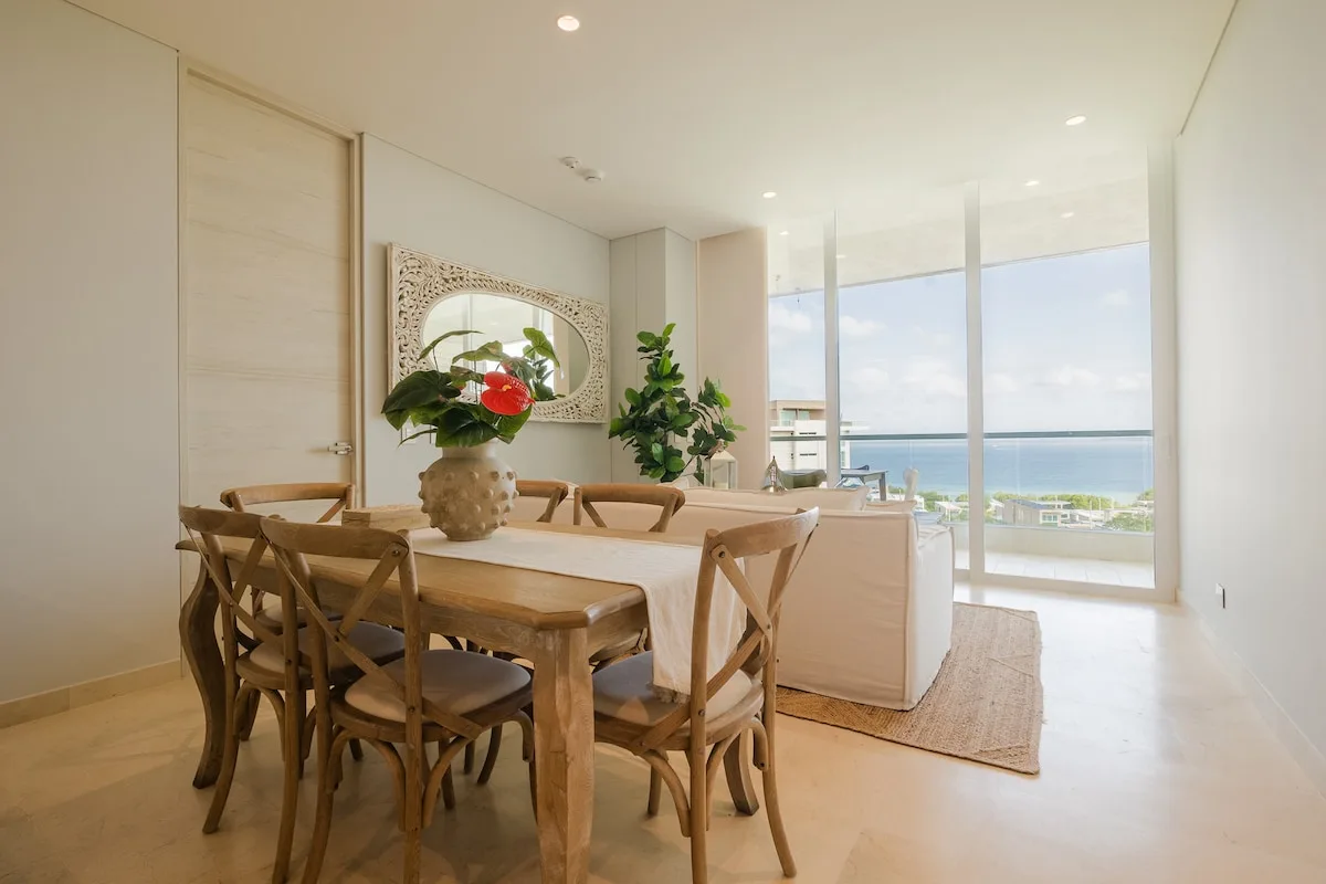 Calablanca waterfront retreat with pool photo 3