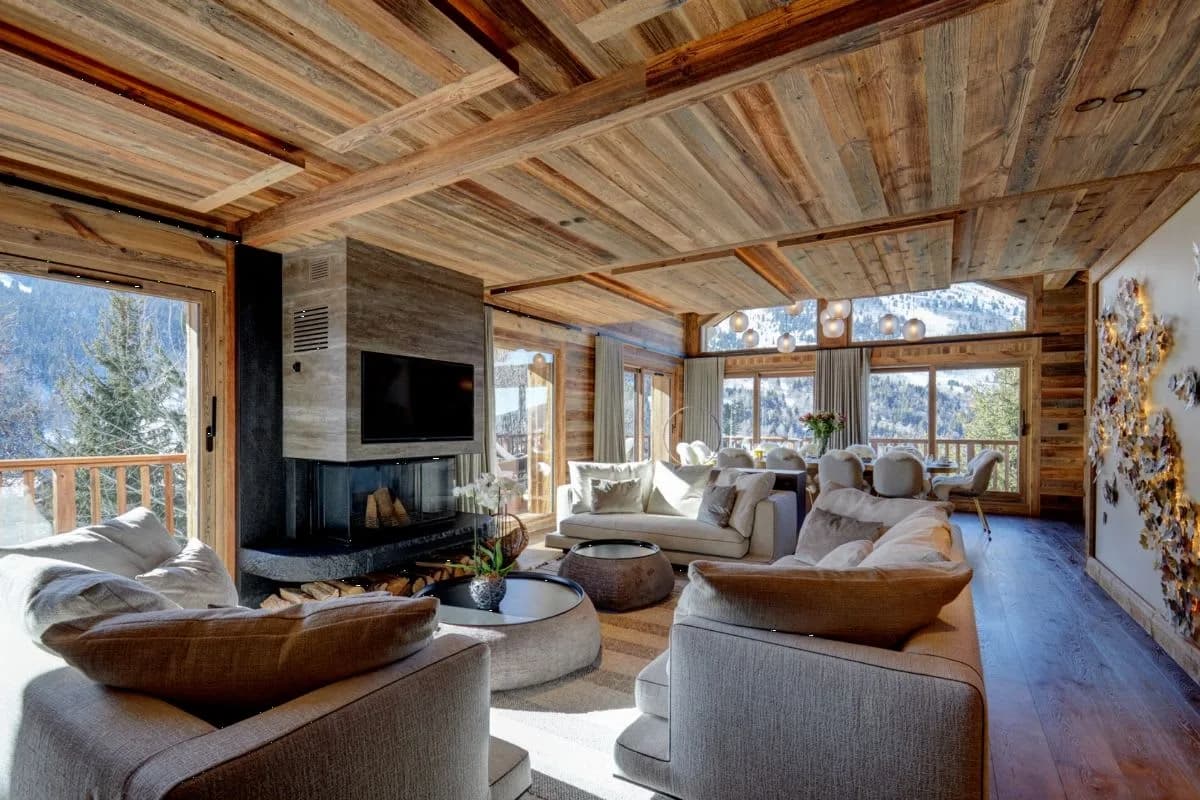 Elegant Ski Chalet With Full Services