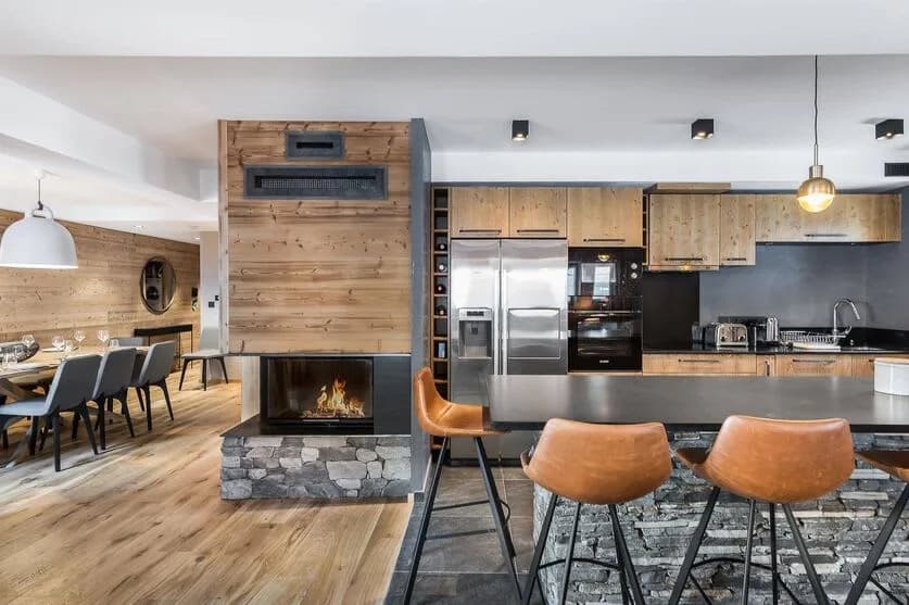 Authentic Alpine Apartment with Modern Touch photo 3