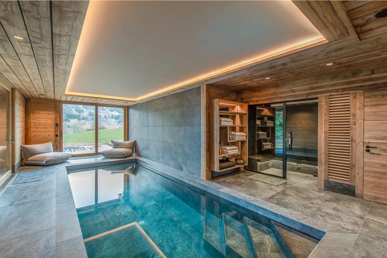 Elegant Combloux Chalet With Pool photo 5