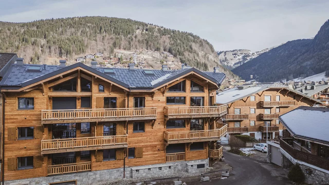 Appartement moderne et confortable avec vue sur les montagnes