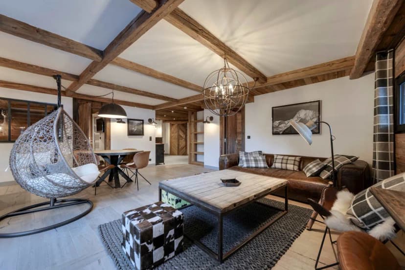 Elegant 2BR Apartment in Mountains
