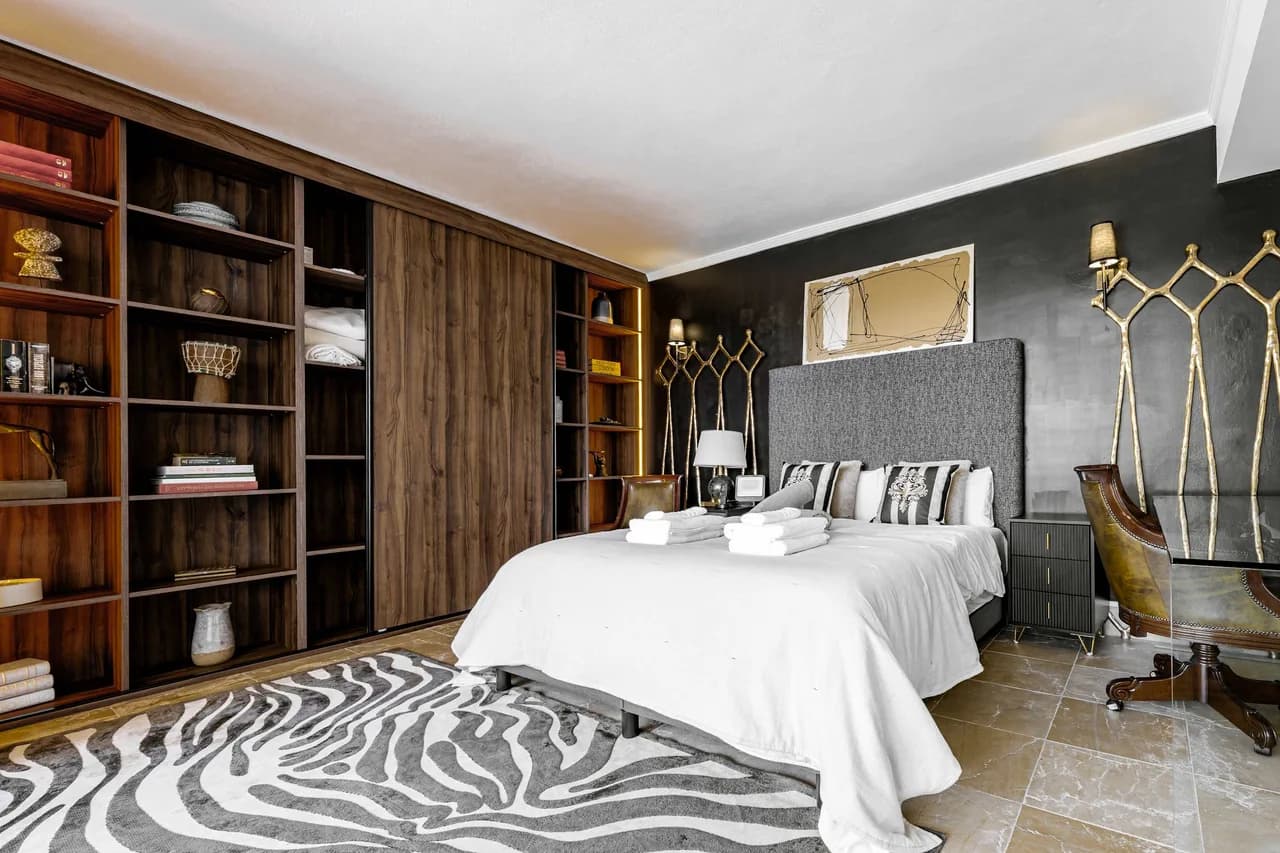 Accessible Six Bedroom Villa in Marbella, Foto 4