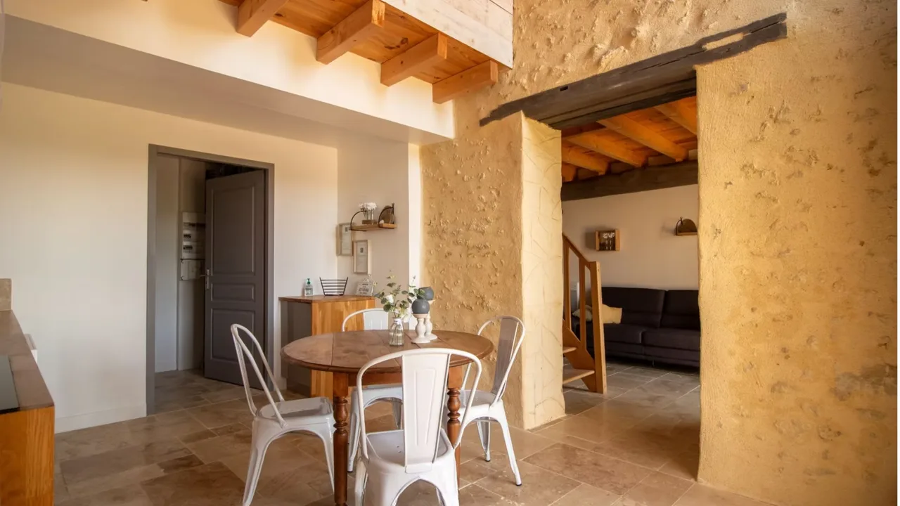 French Countryside Villa for Relaxed Stays photo 3
