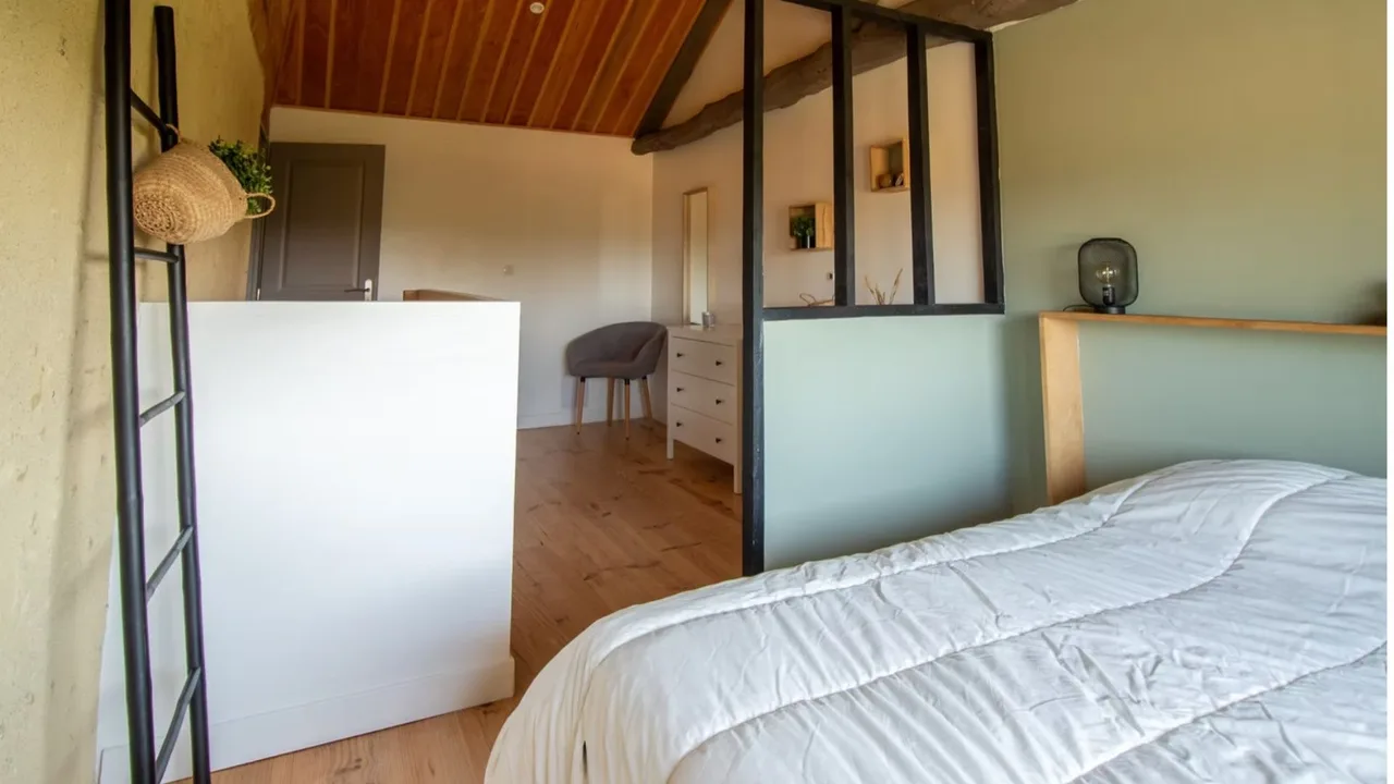 French Countryside Villa for Relaxed Stays photo 4