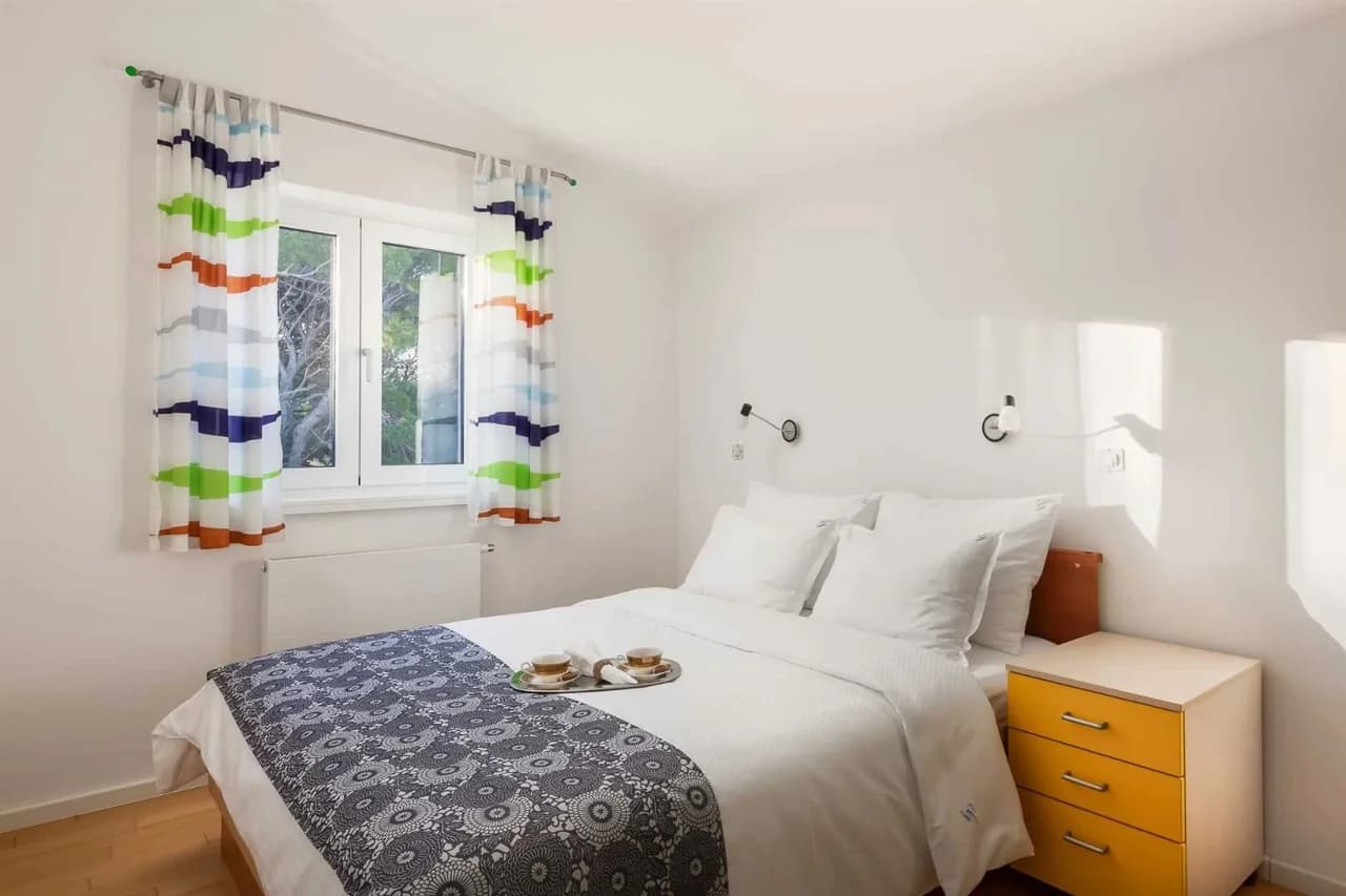Luxuriöse Strandvilla in der Nähe des historischen Šibenik, Foto 3