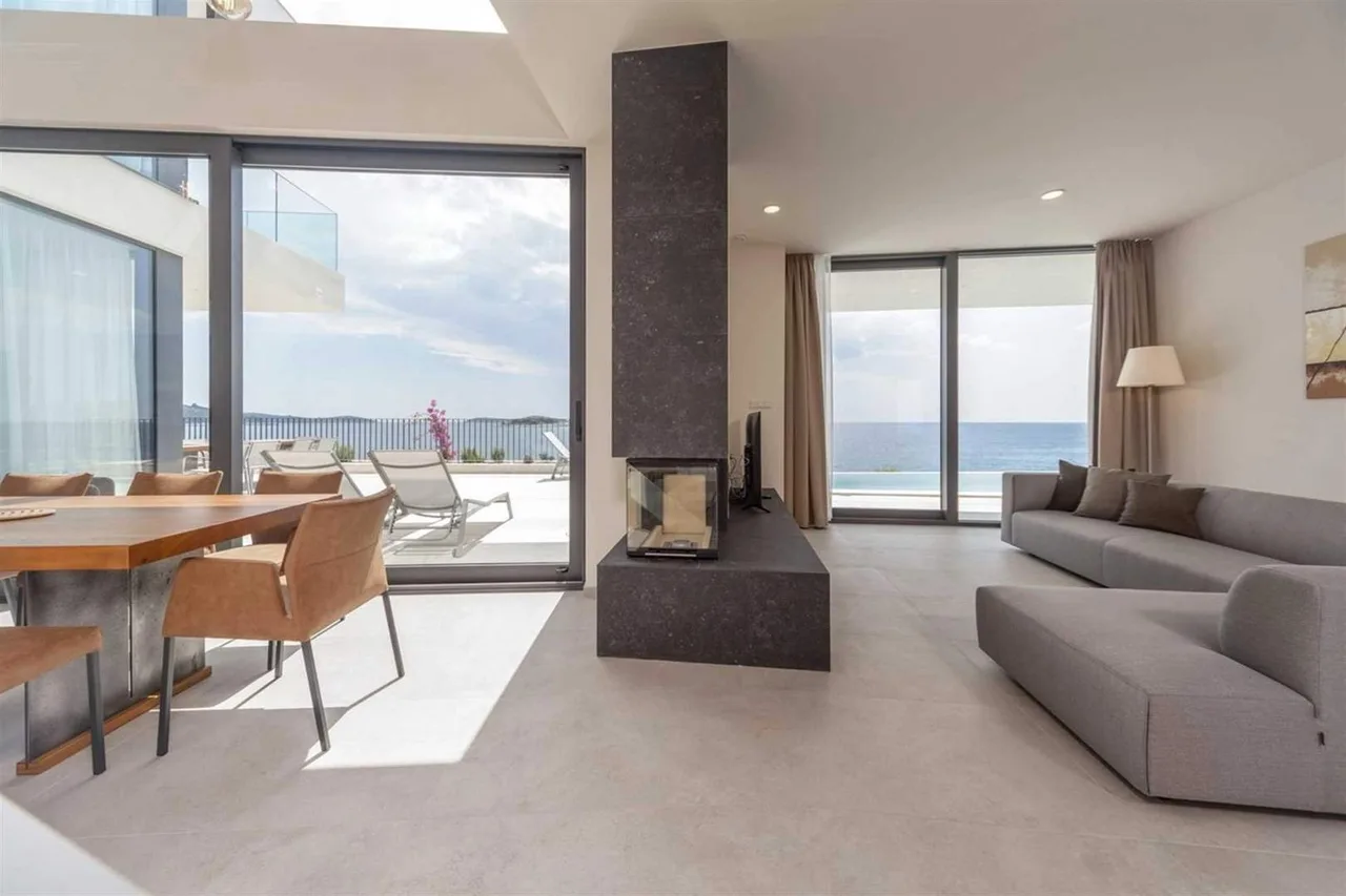Villa de Lujo Frente al Mar con Bienestar Privado, foto 4