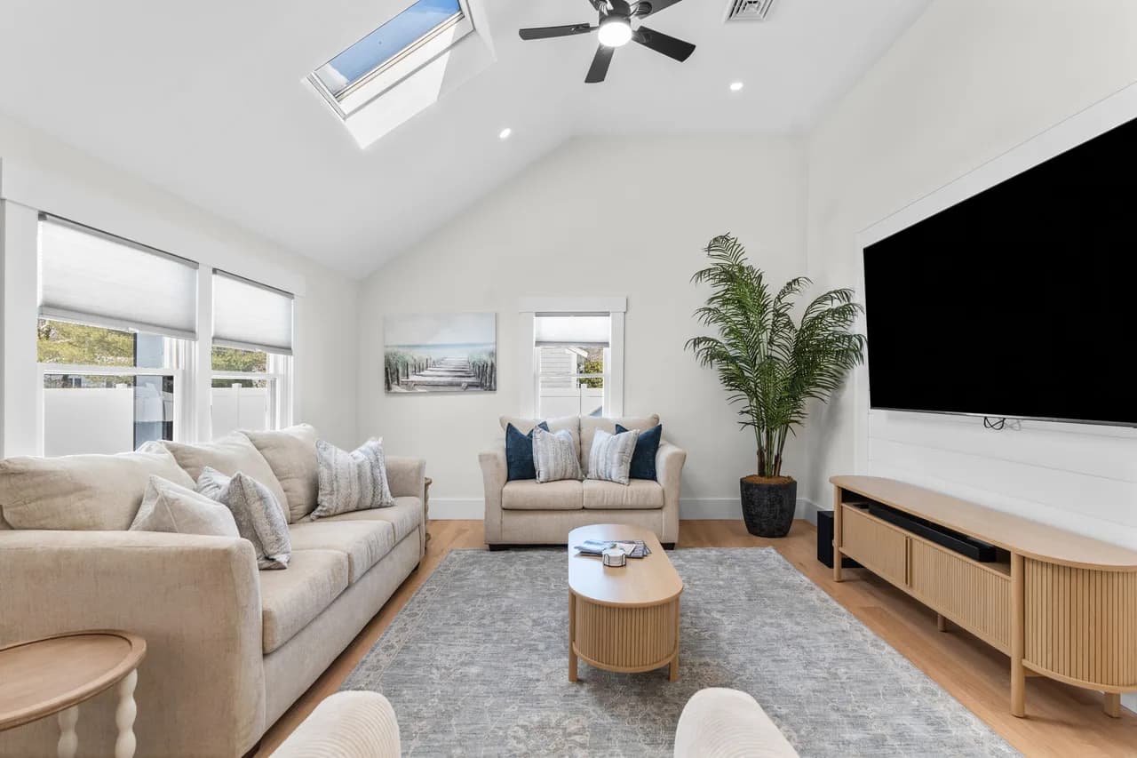 Coastal Game Room Villa in Barnstable, Cape Cod, USA, photo 2