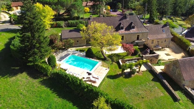 Elegant Loft Style House with Pool