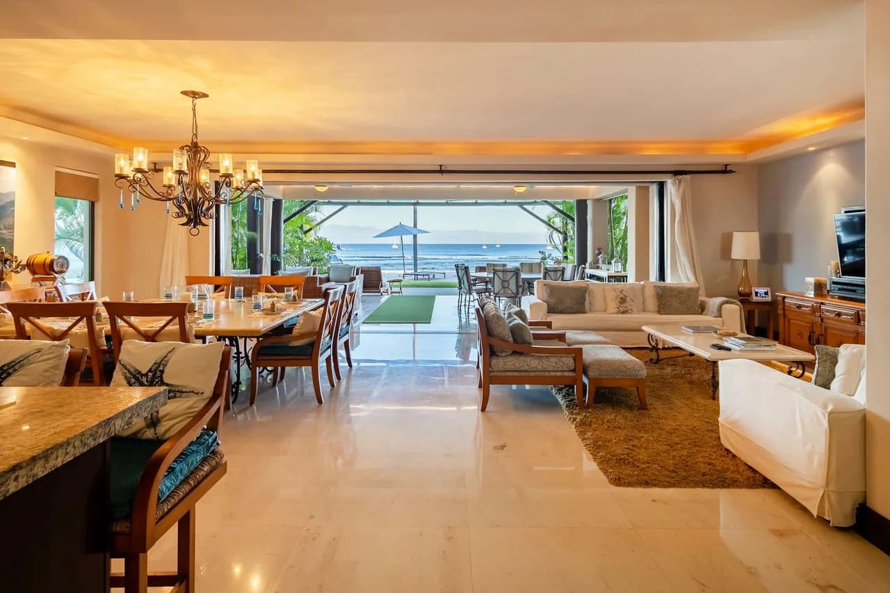 Beachfront Four Bedroom Retreat in Punta Mita, photo 3