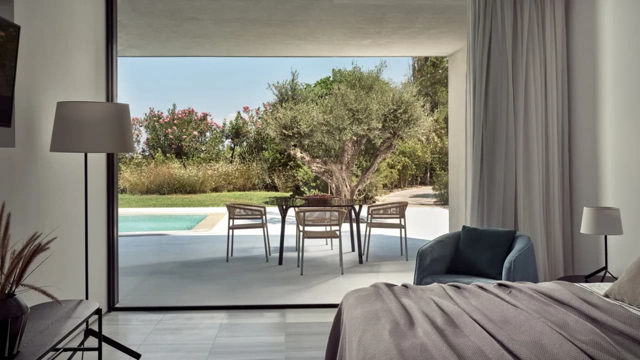 Moderne Strandflucht mit Infinity-Pool, Foto 5