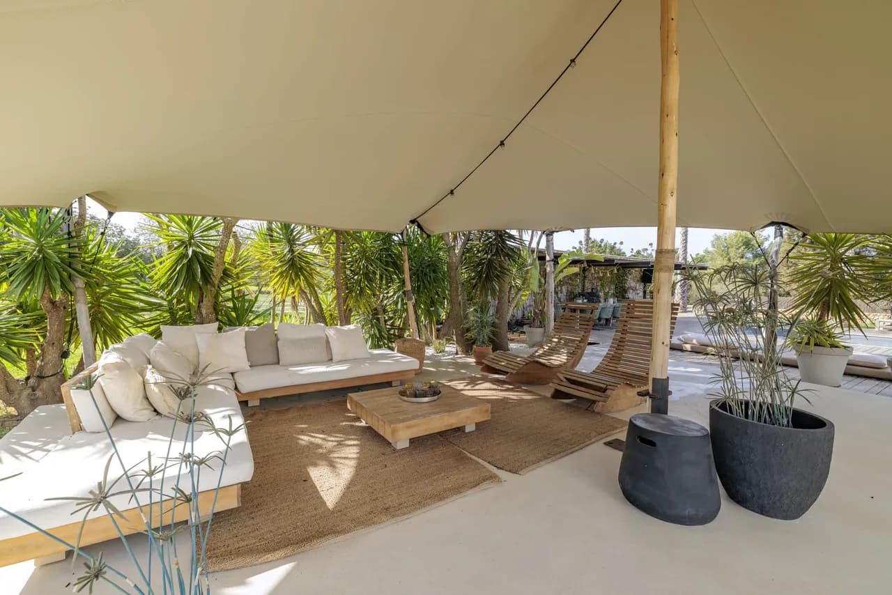 Light Filled Ibiza Retreat With Pool photo 5