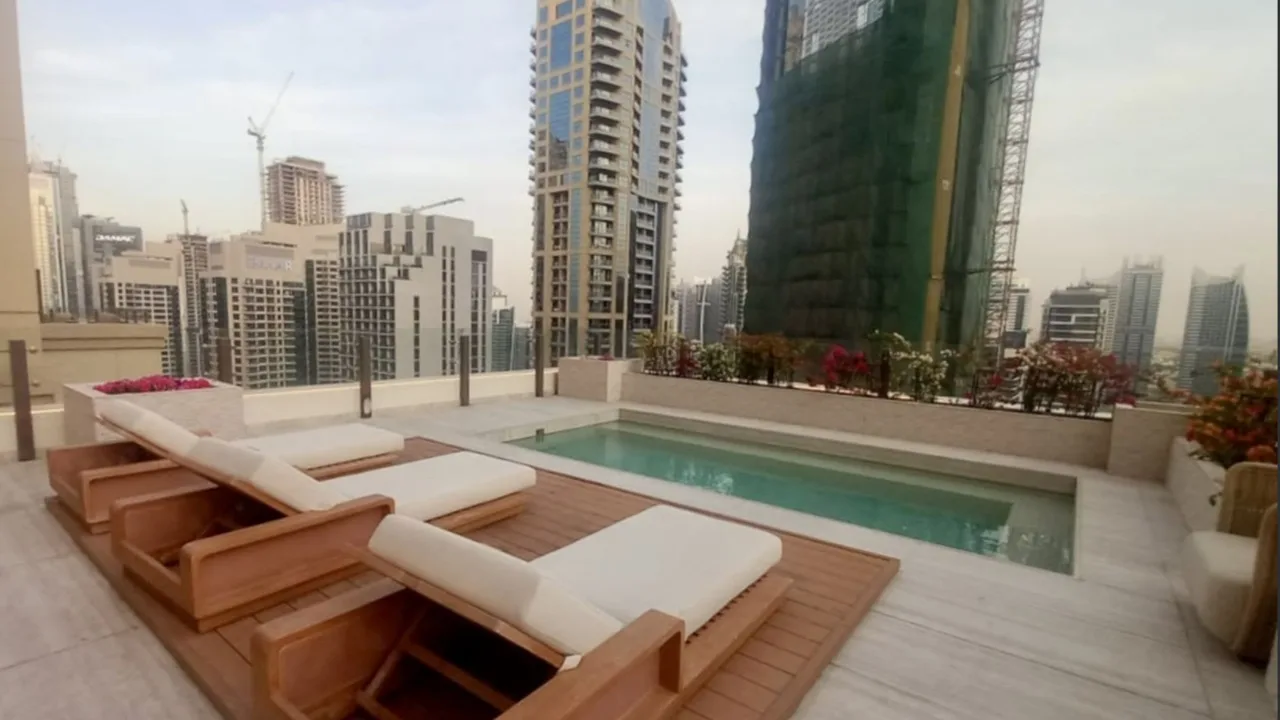 Exklusive Villa mit Marina Blick und Pool