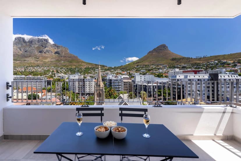 BBQ, Balcony, Mountain Views - York 3 Peak Studio