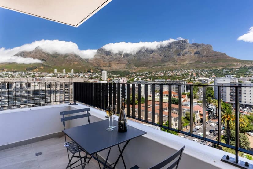 Mountain Views, Shared Gym, CPT - York Urban Studio