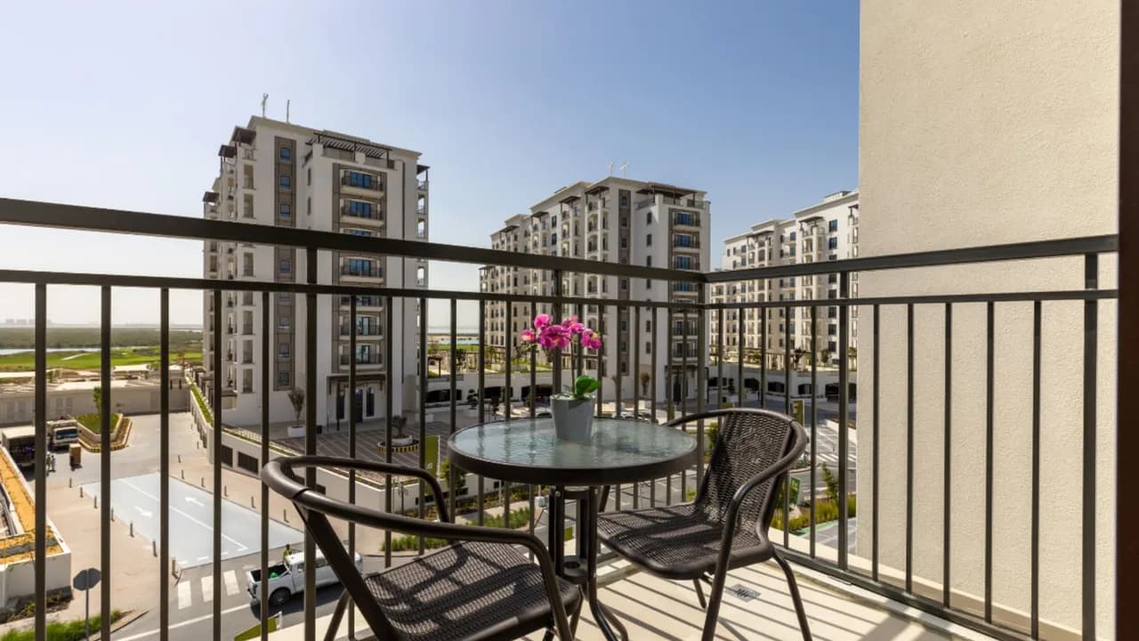 Helle Yas Island Kanalblick Wohnung, Foto 3
