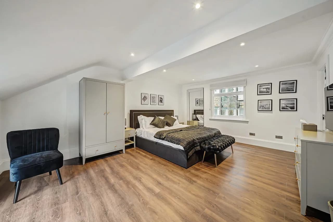 Accessible Three Bedroom House in London, photo 3