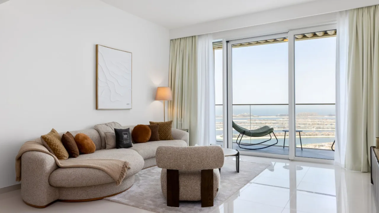 Luxury Waterfront Living With Palm Views photo 5