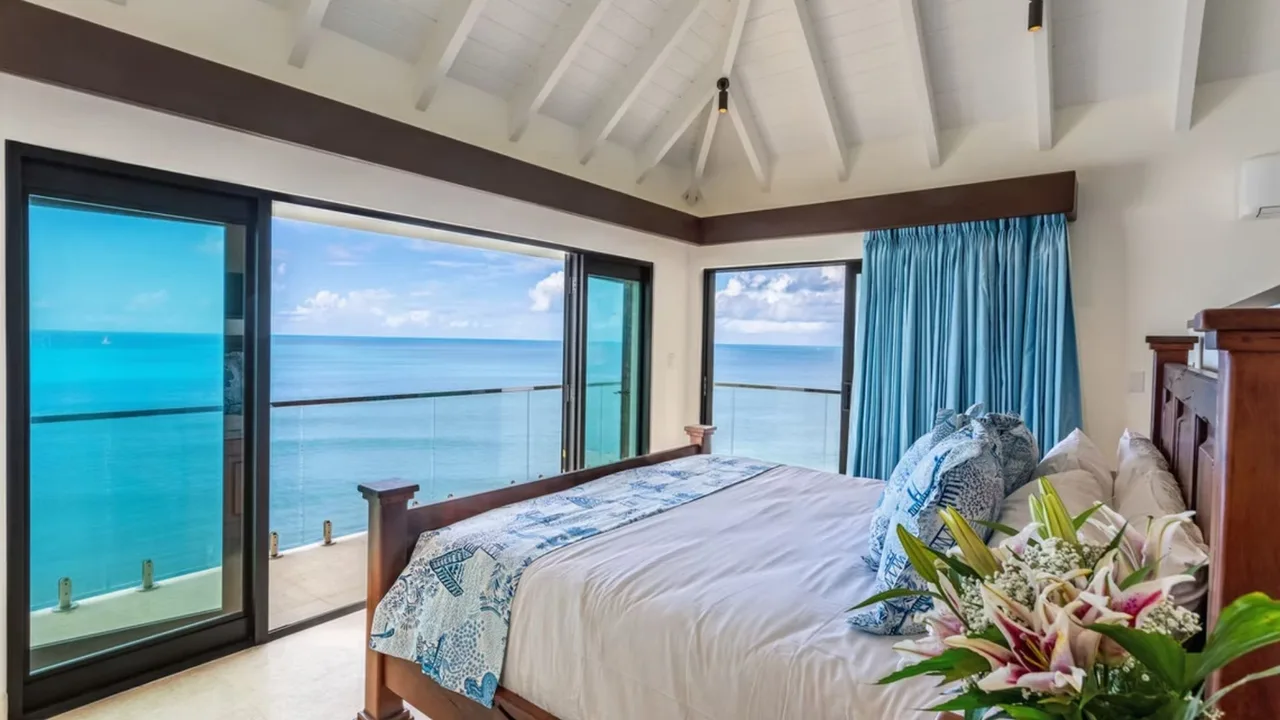 Oceanfront Style Villa With Private Gardens photo 3