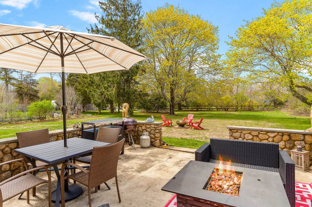 Beachfront Firepit Retreat in Falmouth, foto 2