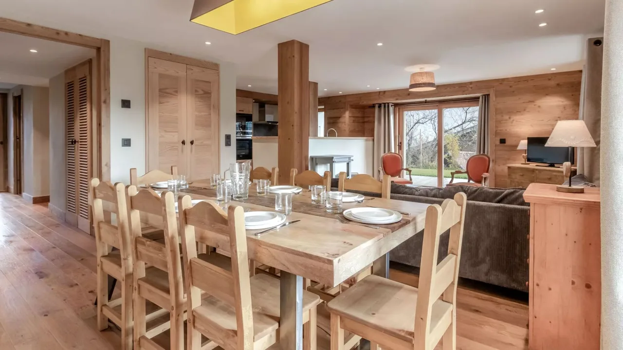 Alpine Village Apartment With Mountain Views photo 5