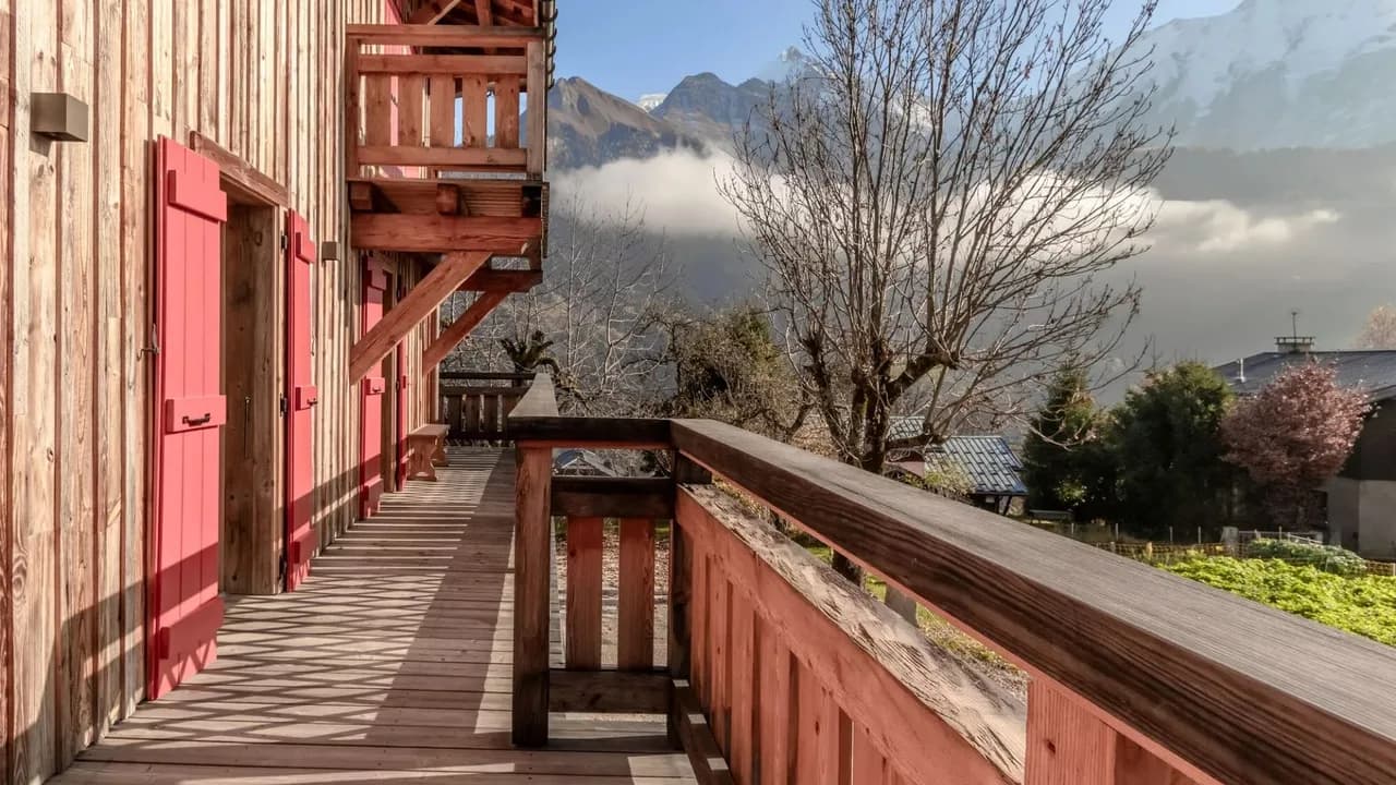 Charming Alpine Apartment Near Ski Slopes photo 3