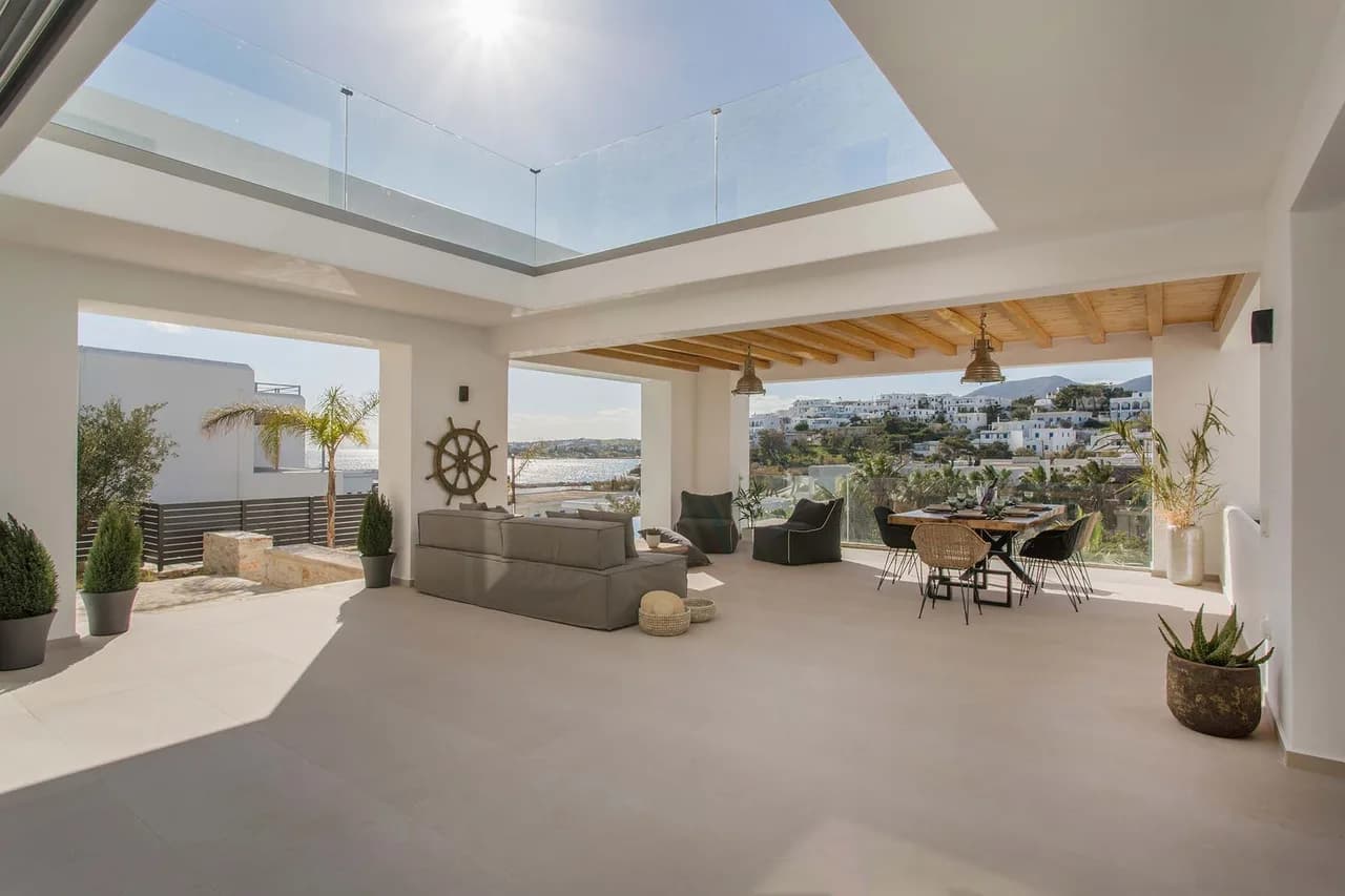 Villa de diseño costero en Piso Livadi, foto 2