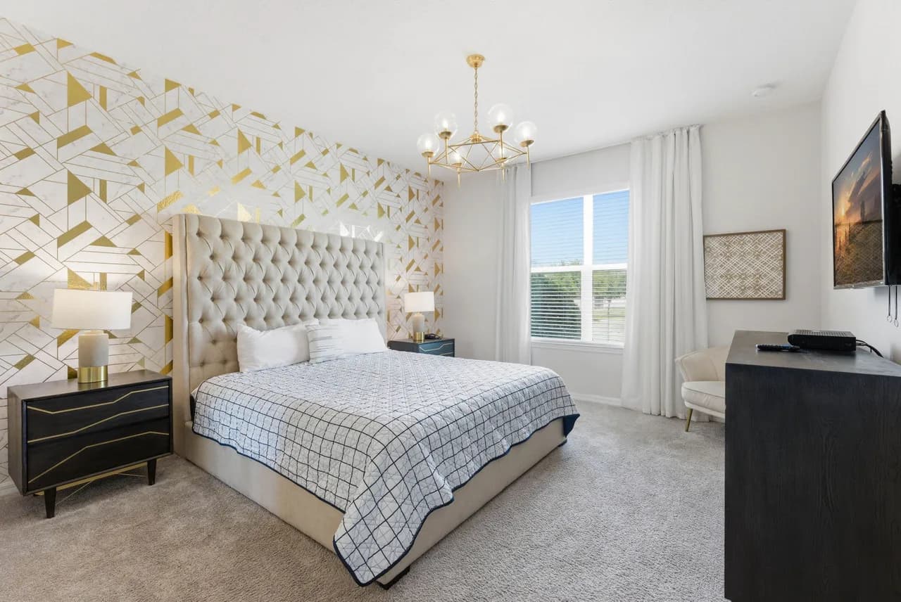 Upscale 9BR Stay with Pool and Themed Rooms photo 4