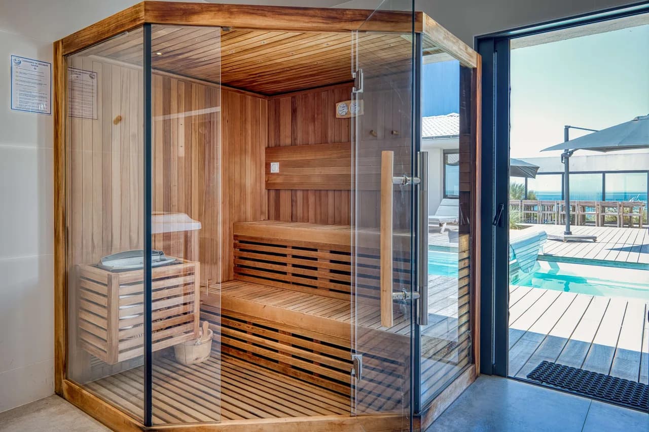 Luxuriöses Rückzugsort am Meer mit beheiztem Pool, Foto 4