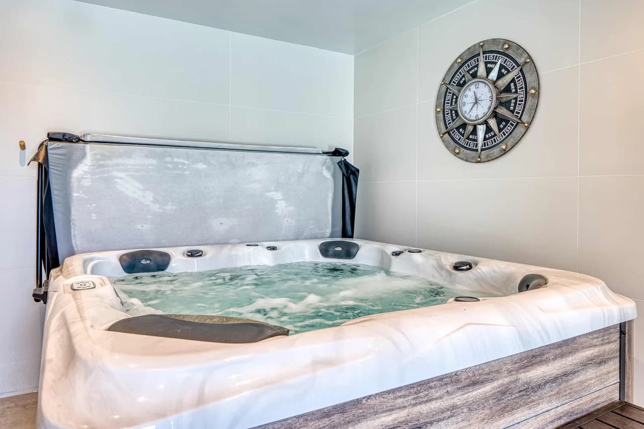 Luxuriöses Rückzugsort am Meer mit beheiztem Pool, Foto 5
