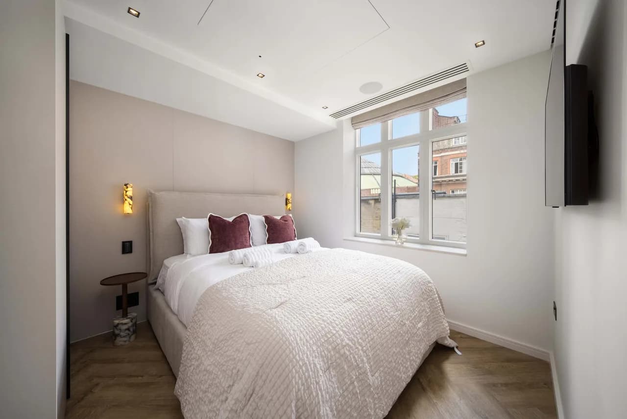 City View Two Bedroom Apartment in Battersea, photo 5