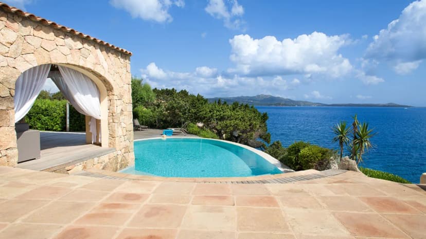 Mediterranean Seafront Villa With Gym and Games