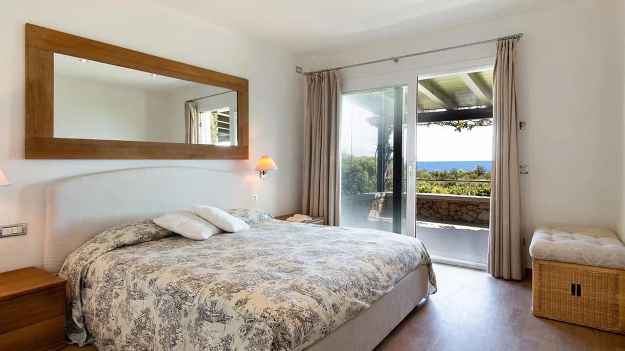Prestigeträchtige Strandvilla mit privatem Pool, Foto 3
