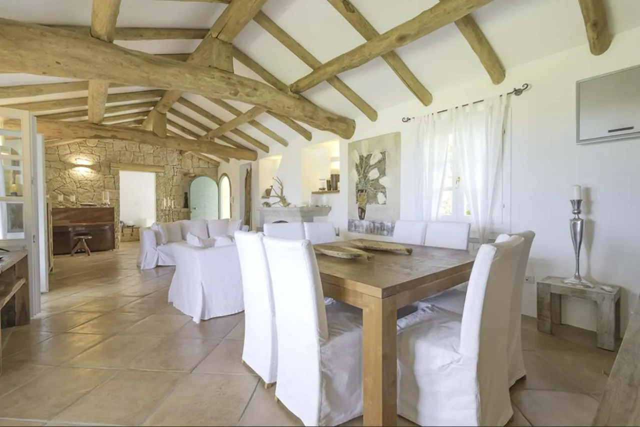 Elegante Küstenvilla mit Meerblick, Foto 4