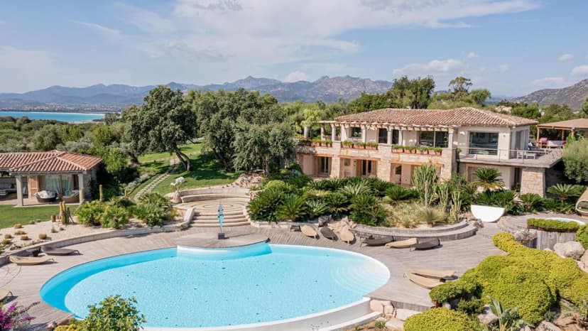 Waterfront Estate With Tennis and Beach Club