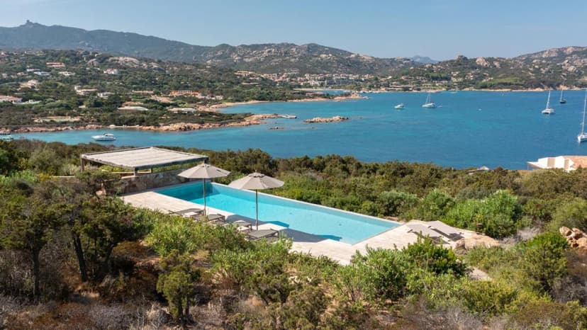 Exclusive Villa With Direct Beach Access