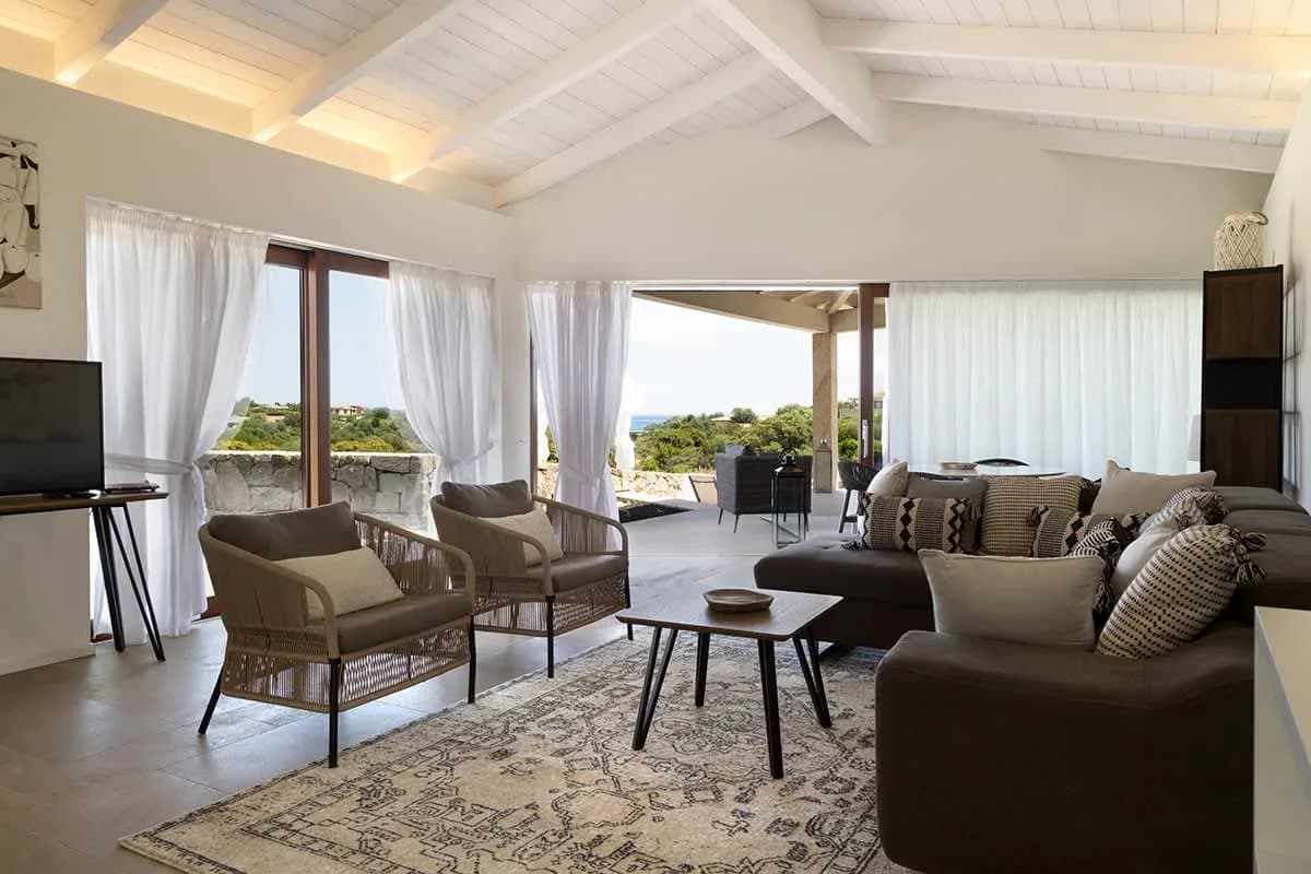 Moderne 6-Zimmer-Seeblickvilla mit Pool, Foto 3