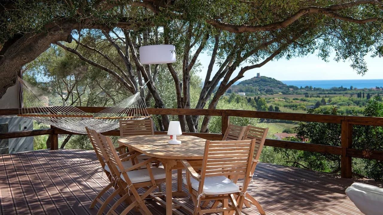 Stylish Villa Retreat Near Chia Beaches photo 4