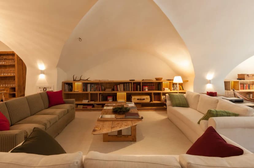 Spacious Mountain Apartment With Private Garden